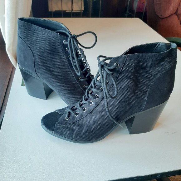 Urban Outfitters Black Open Toe Ankle Boot Lace up - Picture 2 of 7